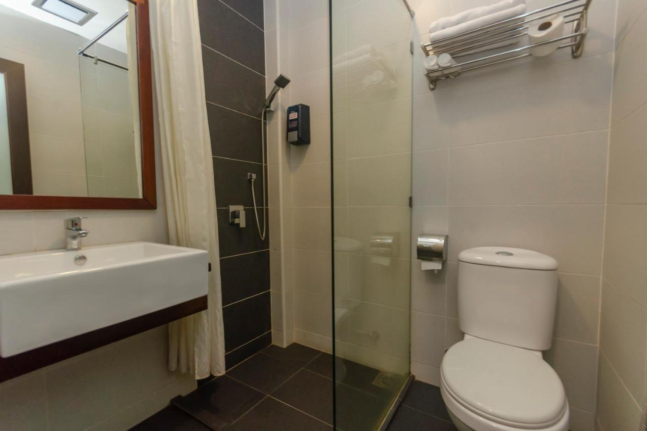 Rs Boutique Hotel Kluang Exteriör bild