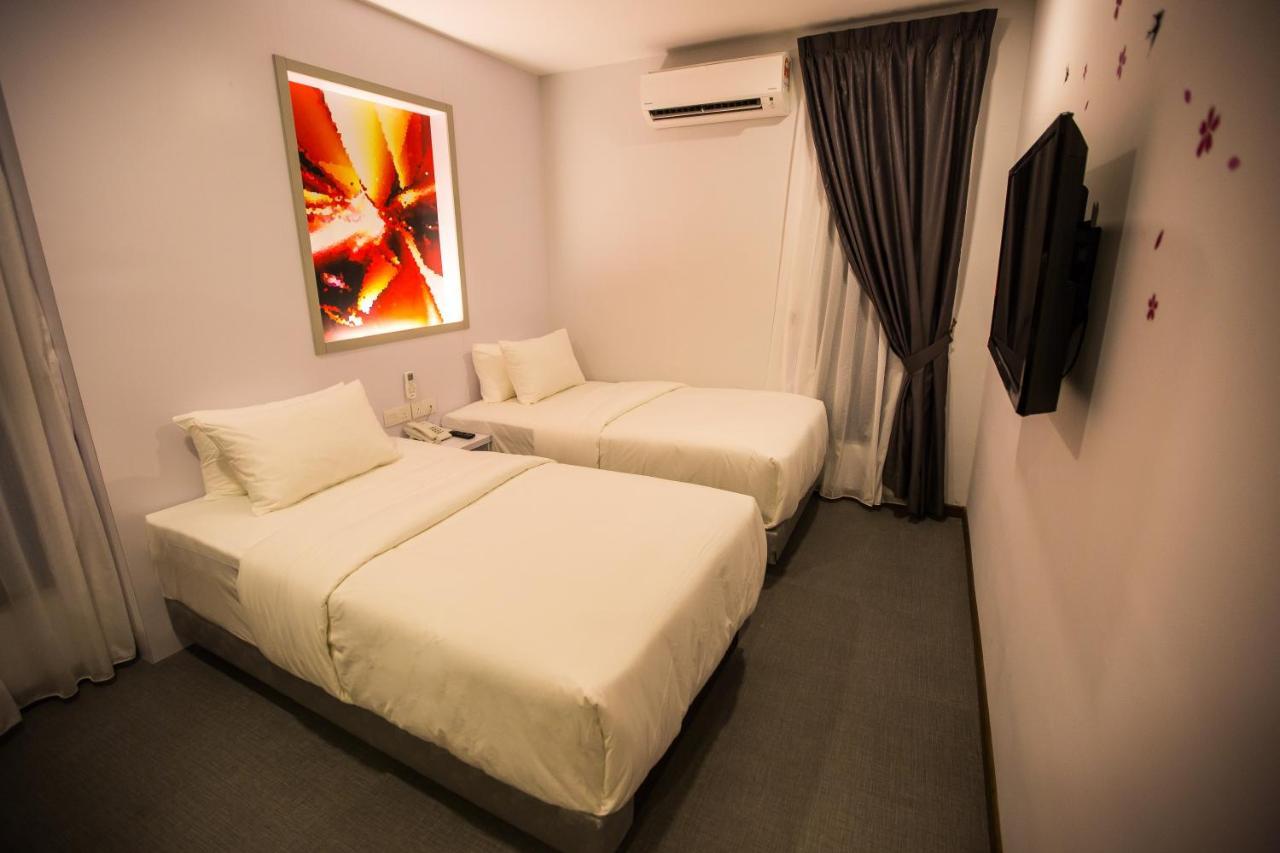 Rs Boutique Hotel Kluang Exteriör bild
