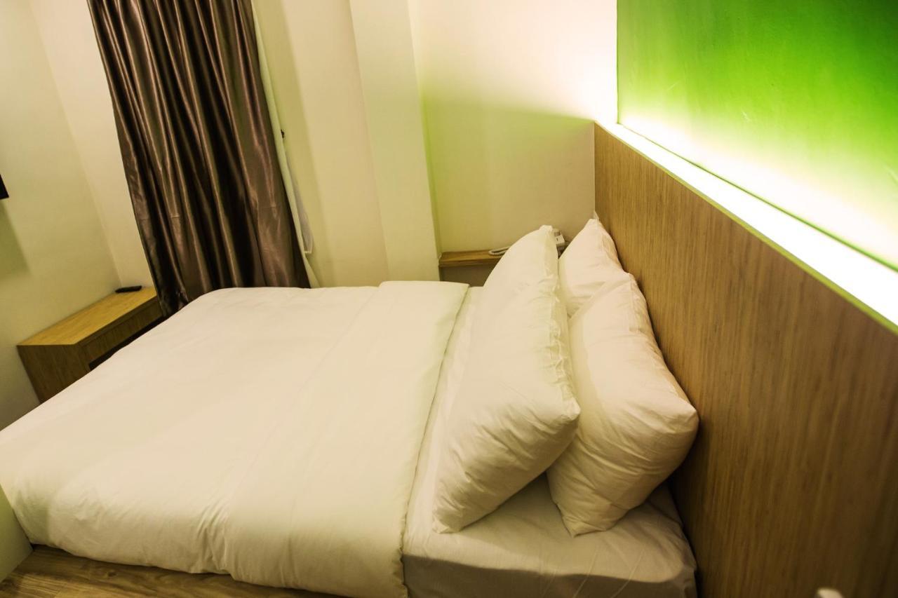 Rs Boutique Hotel Kluang Exteriör bild