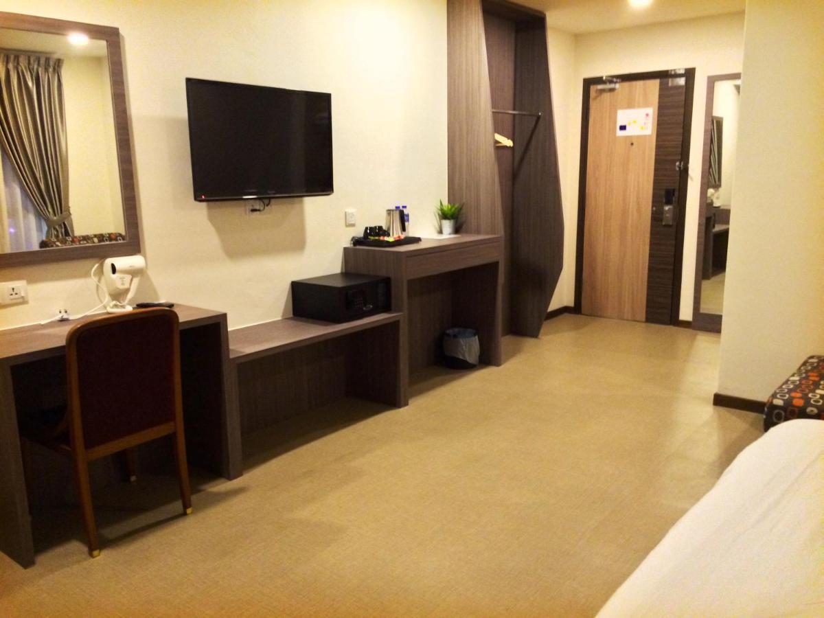 Rs Boutique Hotel Kluang Exteriör bild